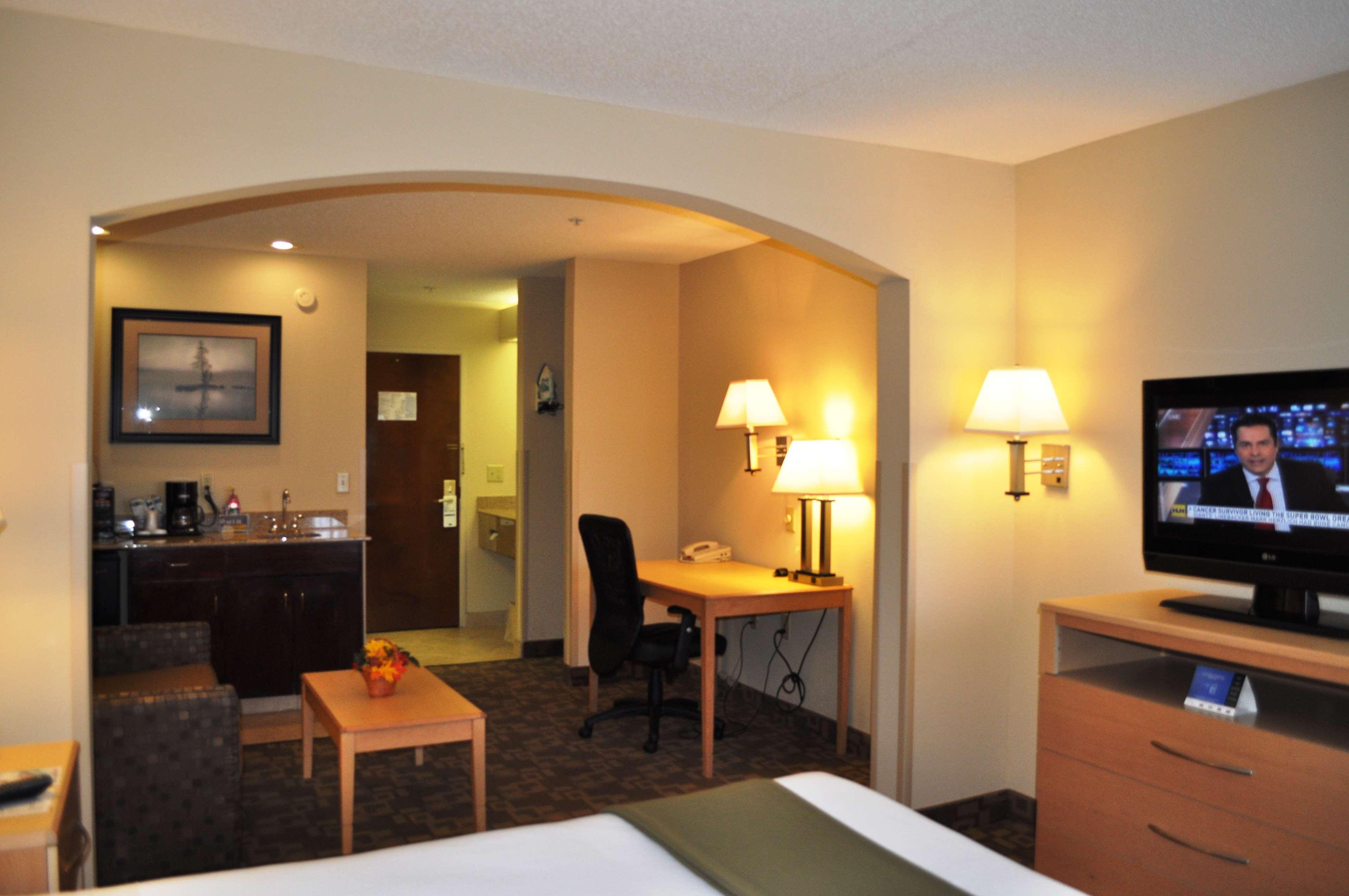 Surestay Plus Hotel By Best Western Roanoke Rapids I-95 Buitenkant foto